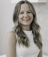 Book an Appointment with Danielle England for Services de thérapie en français
