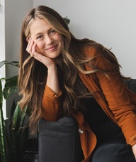 Book an Appointment with Victoria Head for Meet and Greet