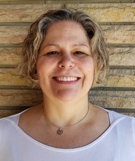 Book an Appointment with Loen Hansford for Massage Therapy