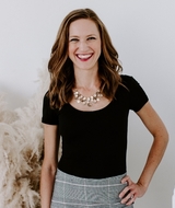 Book an Appointment with Holly Bradich at Sage Kitchener