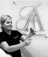 Book an Appointment with Michelle Scott for Aesthetics