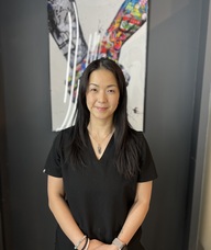 Book an Appointment with Dr. Vivian Kwan for IV DRIP + INJECTION THERAPY