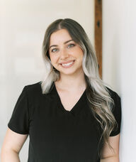 Book an Appointment with Cassidy Doolan for Dermaplaning Training