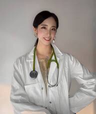 Book an Appointment with Dr. Rosa Lee for Free Skin Consult (무료 피부상담)
