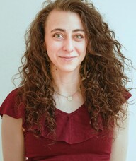 Book an Appointment with Joana Queiroz for Ostéopathie